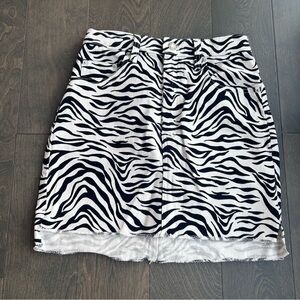 Wilfred Black and White Zebra Mini Skirt Size 4